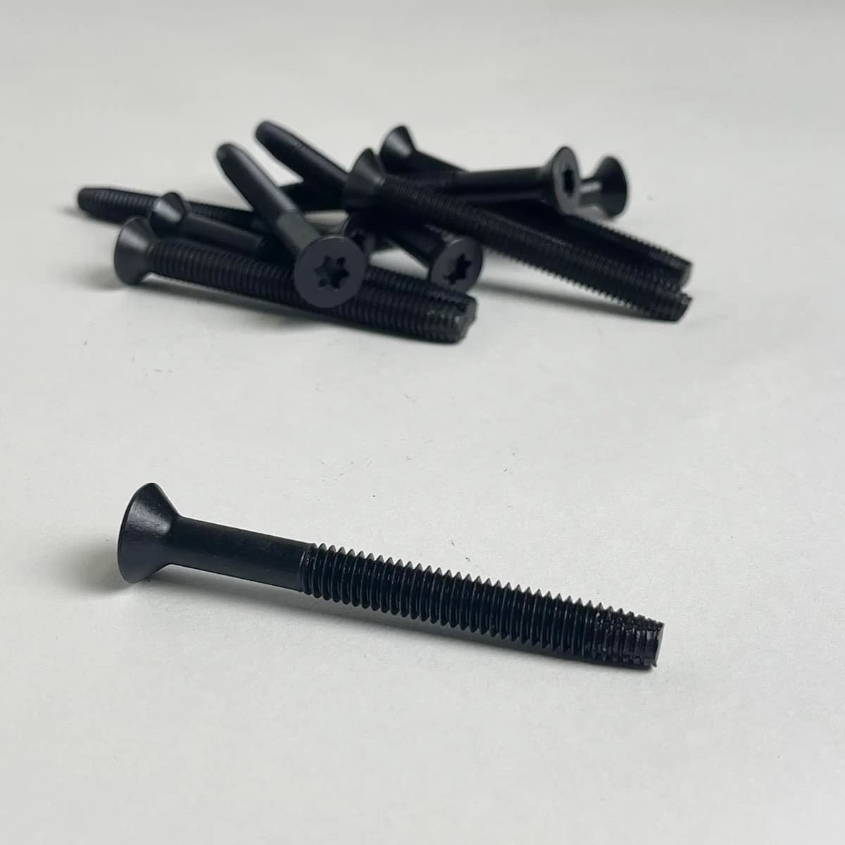 Trailer Deck Screws 5/16-18 x 3" T40 Torx Partially Threaded Flat Head Type F Thread-Cutting Phosphate Coated Hardware