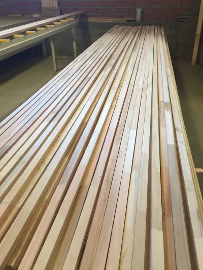 Non-Resinous Hardwood 1x3 S2SN2E (3/4" x 2-5/8") Std & Btr Fingerjoint Bullnose Tieslats KD