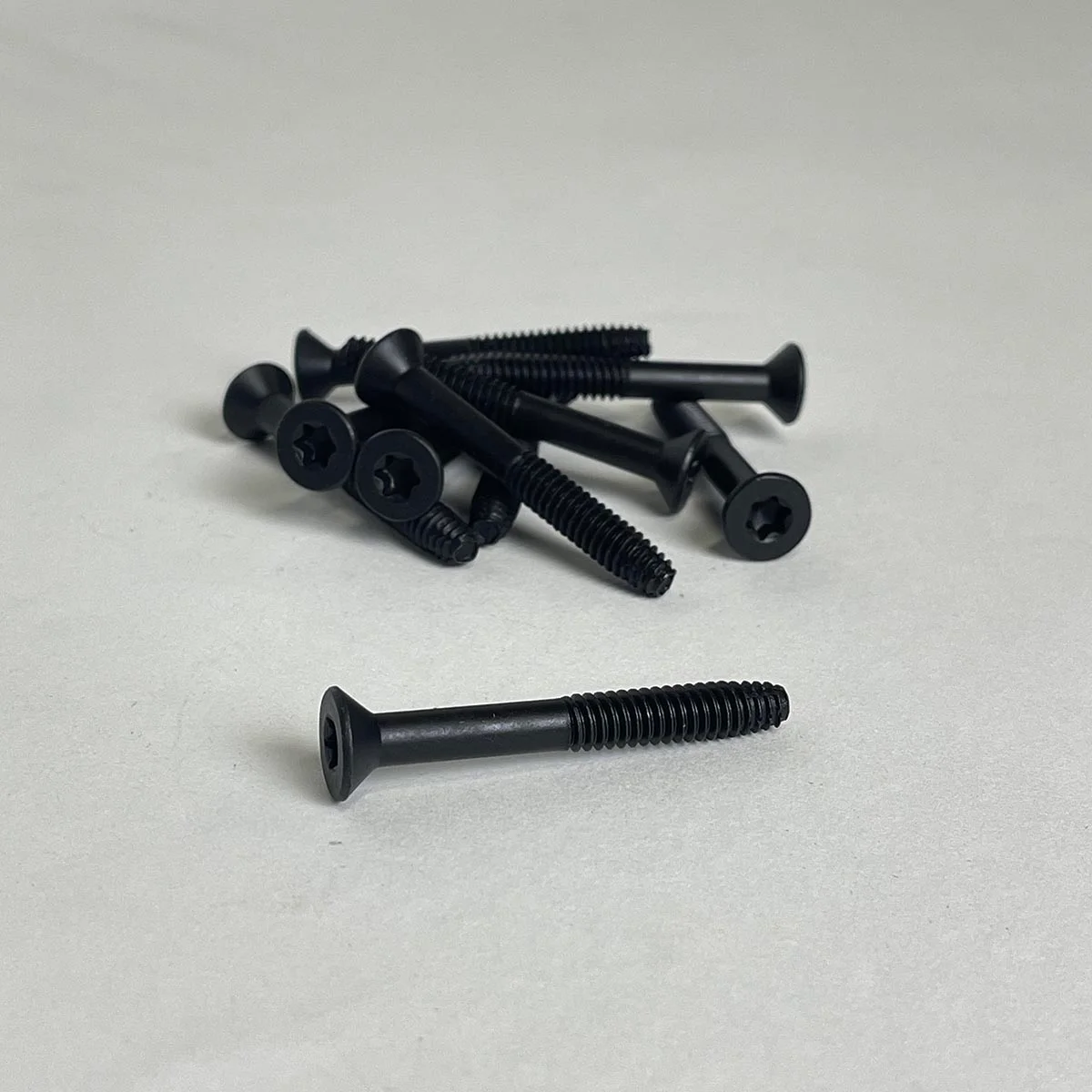 Trailer Deck Screws 1/4-20 x 2" T30 Torx Partially Threaded Flat Head Type F Thread-Cutting Screw Phosphate Coated Hardware