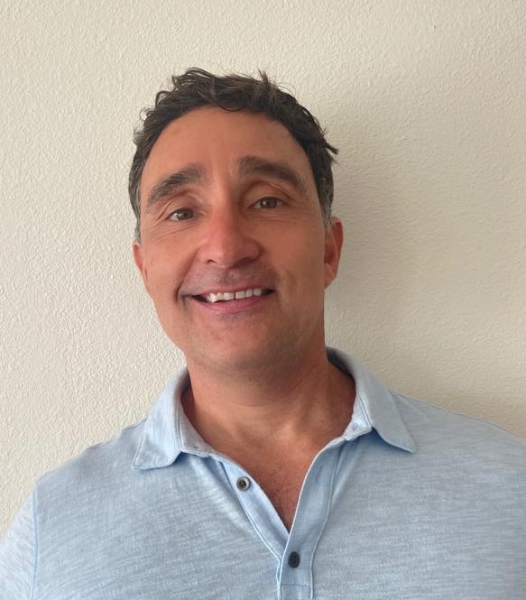 Marco Manchego wants to sell you trailer decking